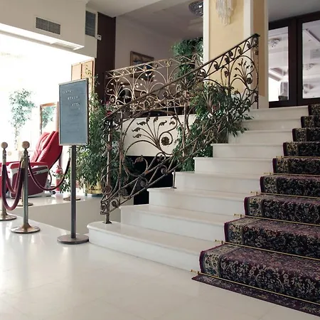 Hotel Santa Agía Triás