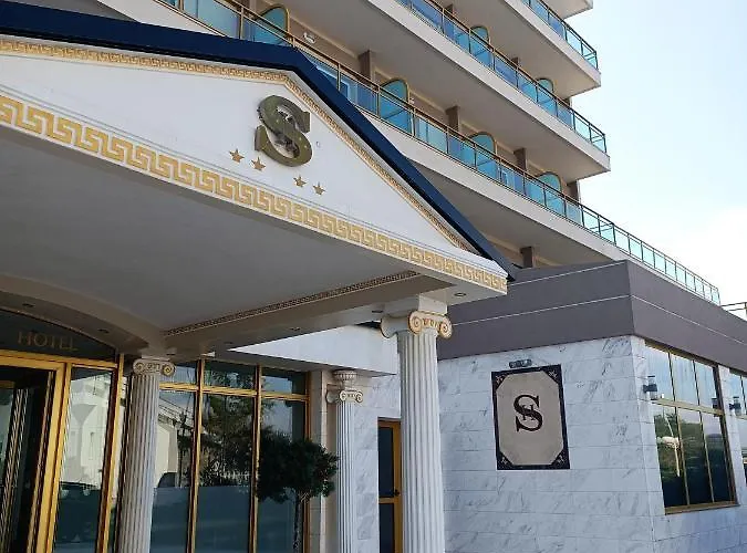 Santa Hotel Agía Triás