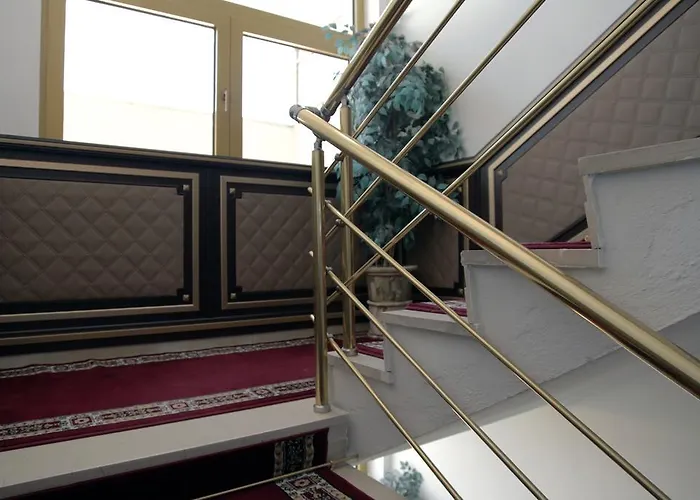 Hotel Santa Agía Triás