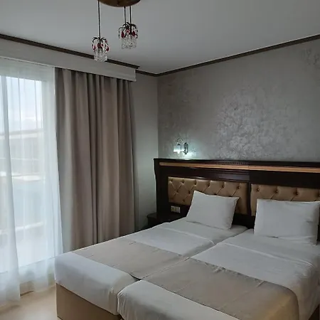 Santa Agía Triás