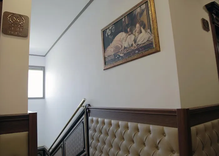 Hotel Santa Agía Triás