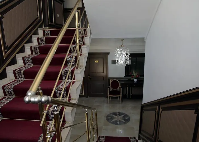 Hotel Santa Agía Triás